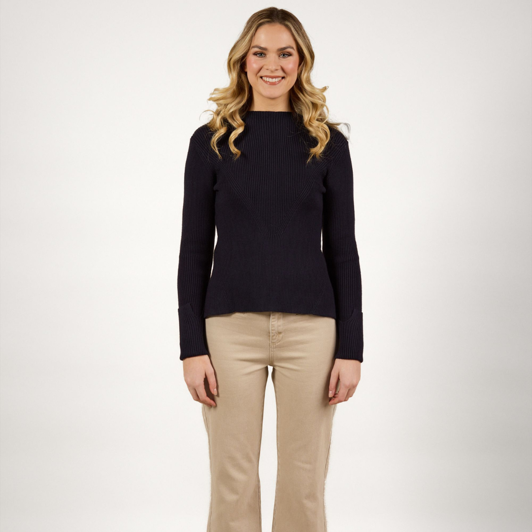 Core Sweater-Hunter
