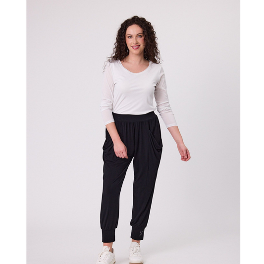 Signature Print Fresco Pant-Black