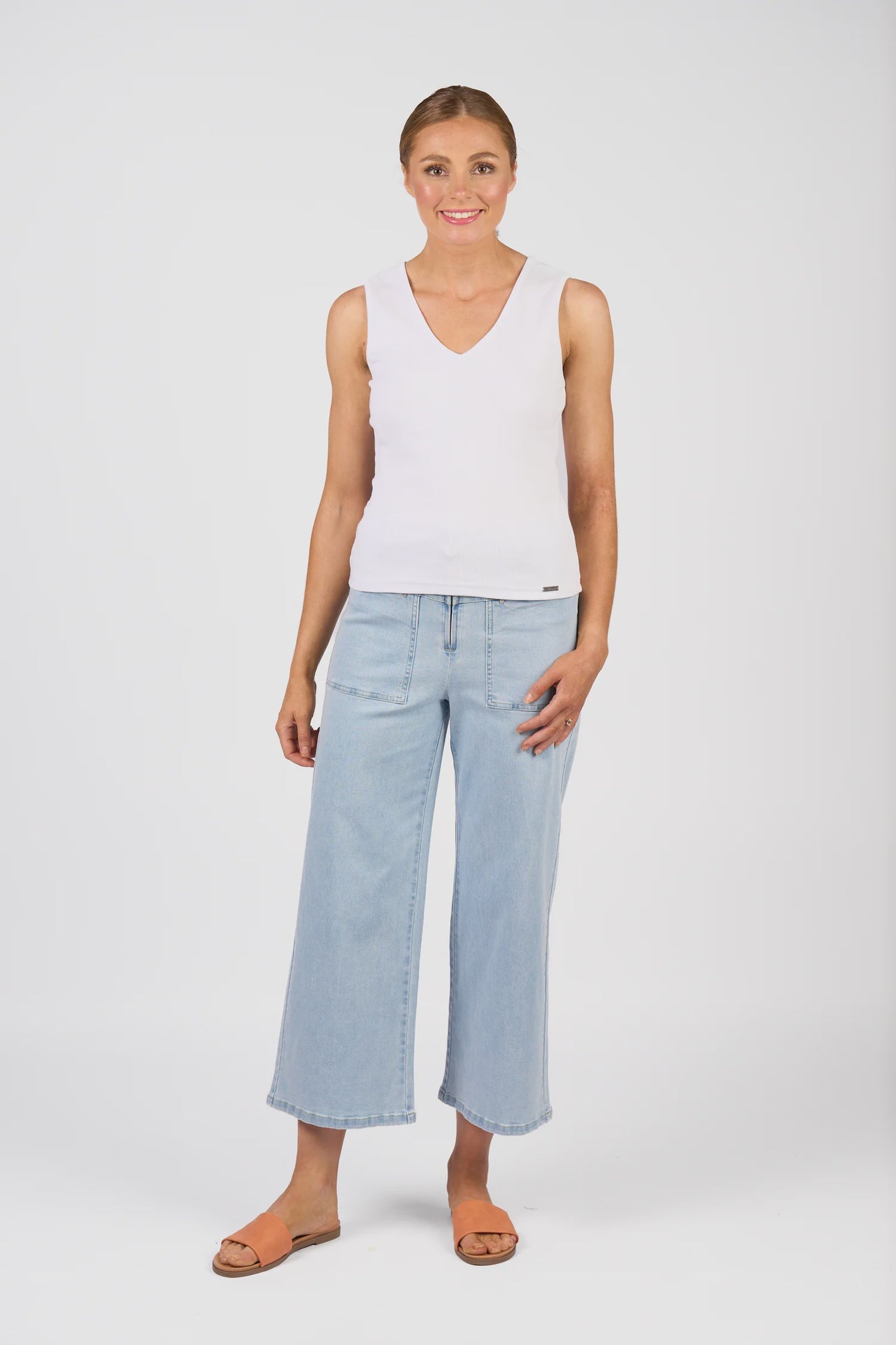 Knewe Vista Tank White