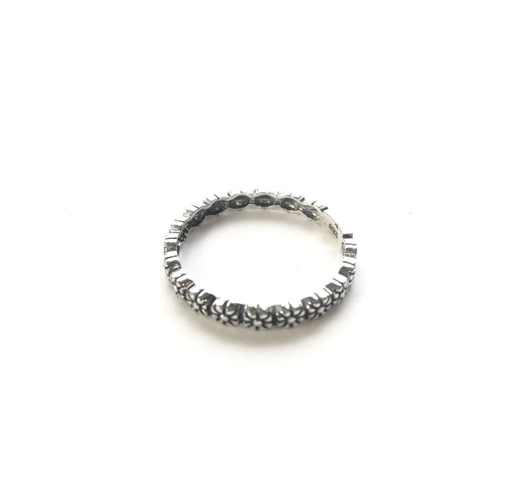 Sterling Silver Tiny Linked Flowers Ring