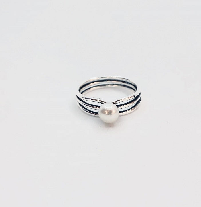 Split Band Pearl Ring - SS