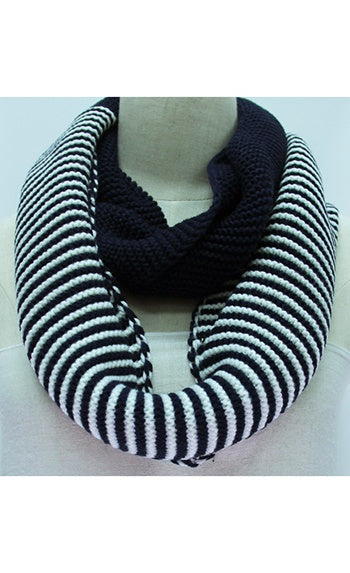 Chunky Knit Snood - Navy Stripe